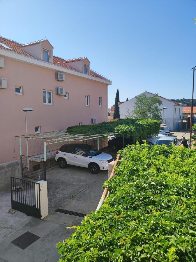 Apartment Mara Ragusa Esterno foto